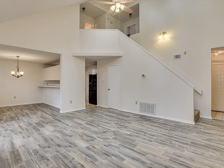 3220 Summerchase Cir — Photo 10