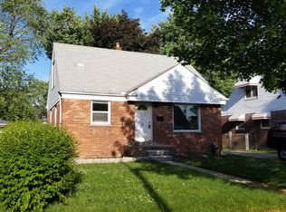 25544 Waldorf St, Roseville, MI 48066