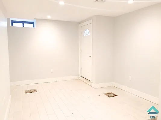 Rented by EXR | media 1