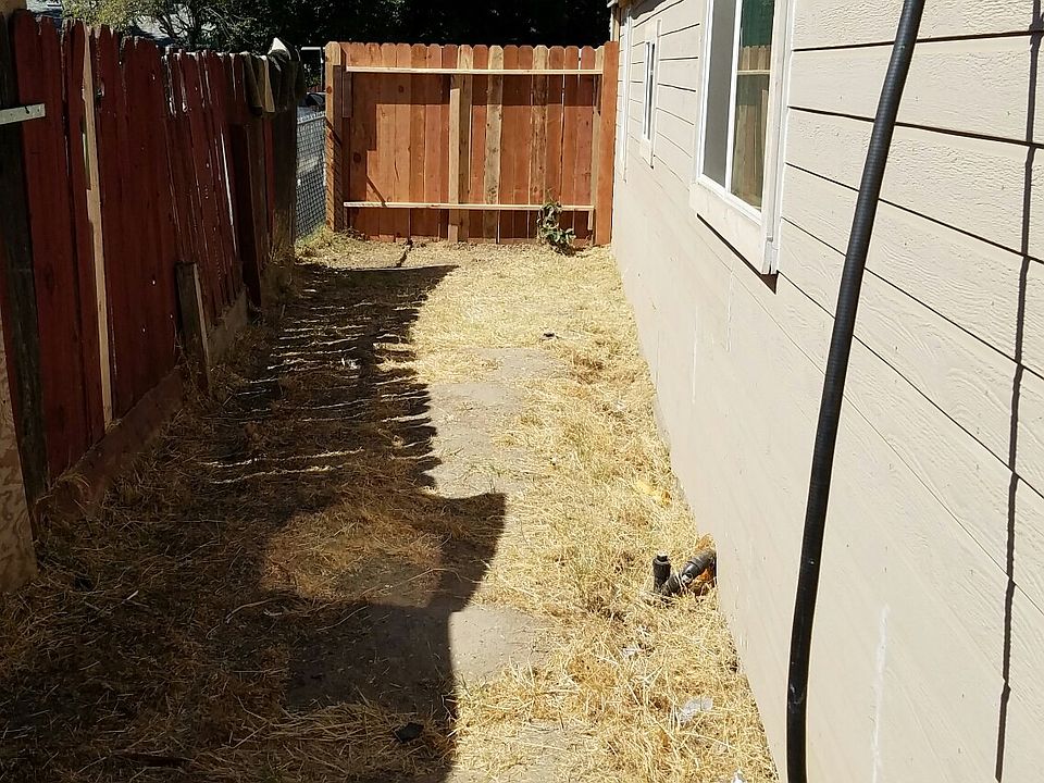 2nd image of 1410 Monterey Ave