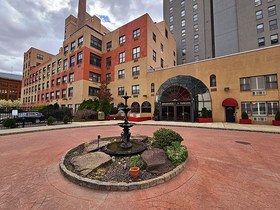 3rd image of 111 Mulberry St #3