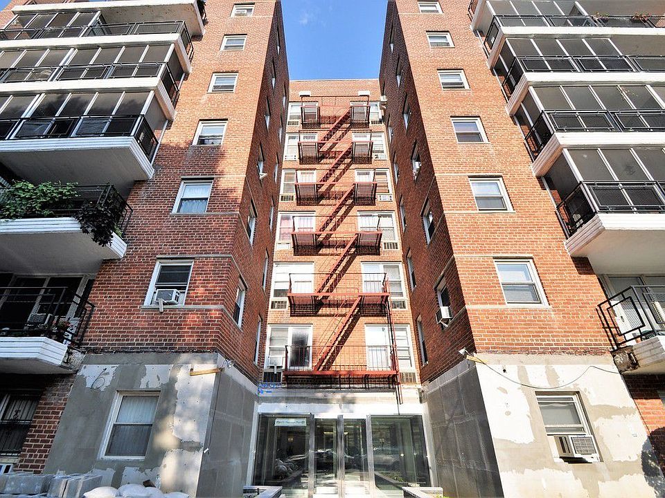 1st image of 66-15 Thornton Pl #2V