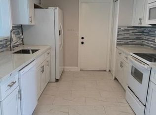 9448 Saddlebrook Dr, Boca Raton, FL 33496