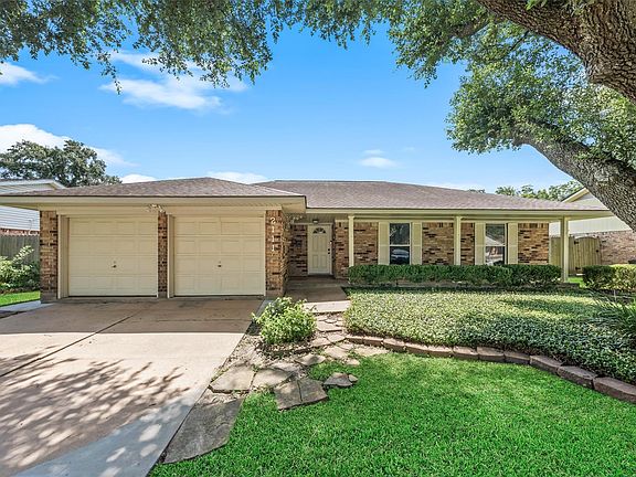 3rd image of 2111 Willow Blvd