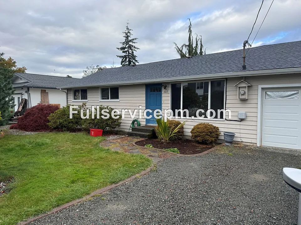 607 106th Pl SW