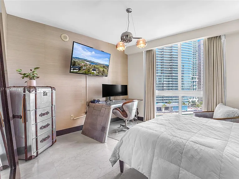 465 Brickell Ave #1001 — Photo 34