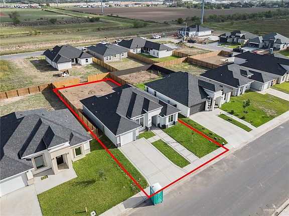 5th image of 606 Yoli Ln