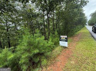 16 Ridgewater Dr, Cartersville, GA 30121