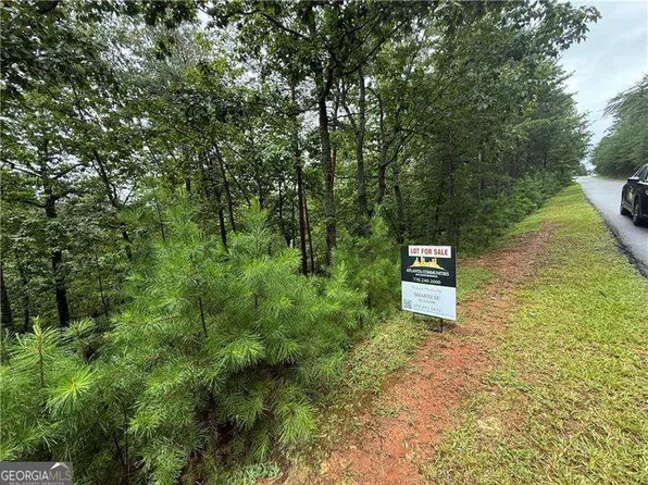 16 Ridgewater Dr, Cartersville, GA 30121