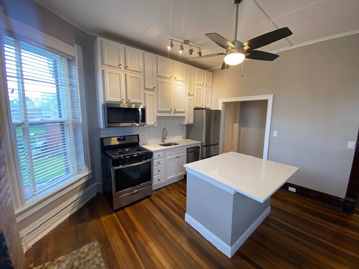 Buttles Ave 182 & Dennison Ave 792 ONYX — Photo 3