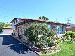 5918 W 75th Pl, Burbank, IL