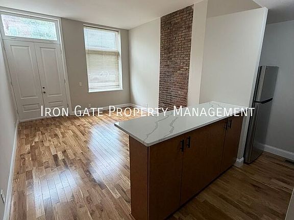 2nd image of 1022 Russell Blvd APT A