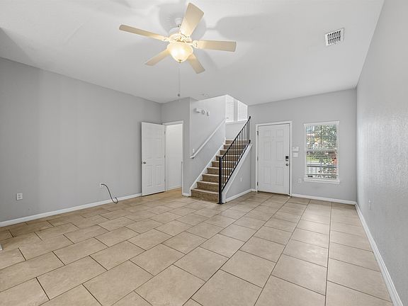 3rd image of 2176 Del Carmel Way
