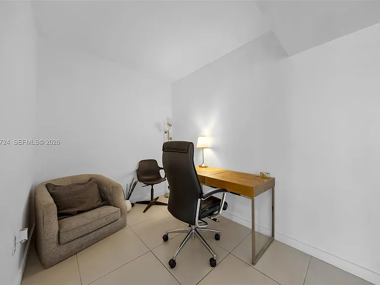 31 SE 6th St #907 — Photo 9