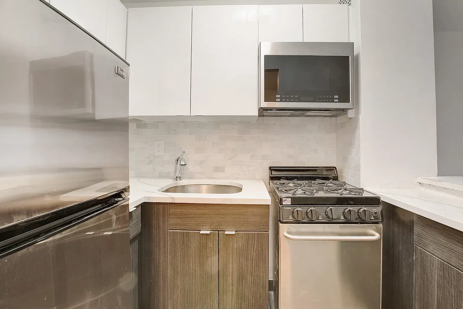 145 East 27th Street — Photo 4