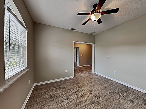 5th image of 3662 Lightview Ln