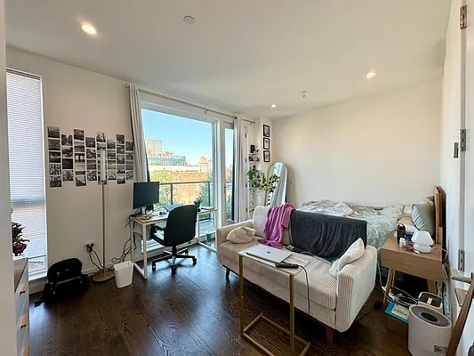 Rented by TorsX Inc | media 14