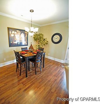 5th image of 2325B Dovedale Dr