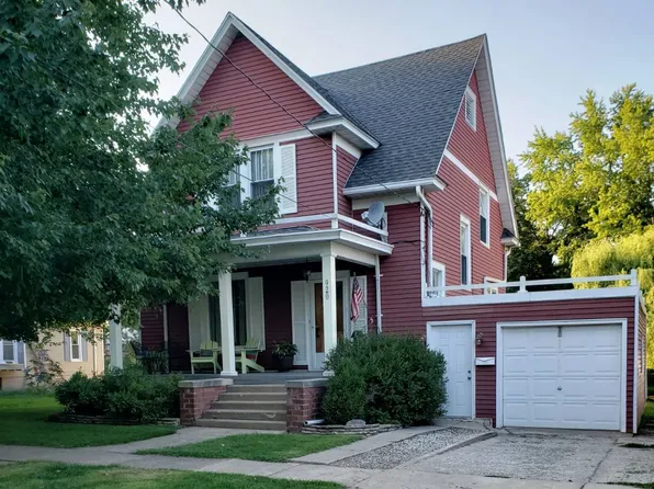 920 E 2nd Ave, Monmouth, IL 61462