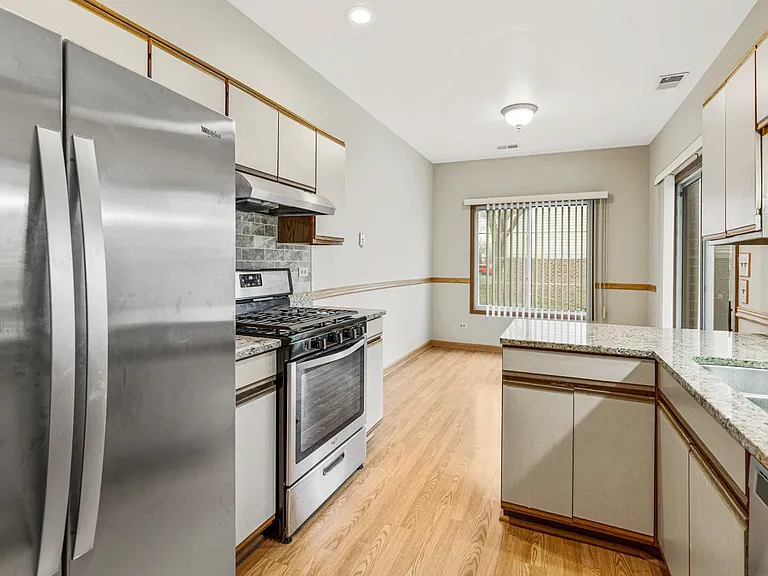 1665 Commodore Ct #7 — Photo 10