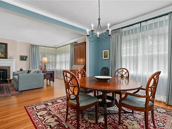 5th image of 12 Griffing Blvd