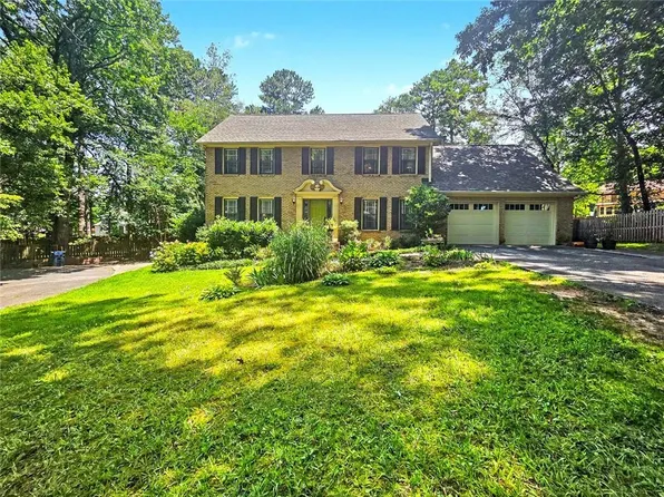886 Ryan Ln SW, Lilburn, GA 30047
