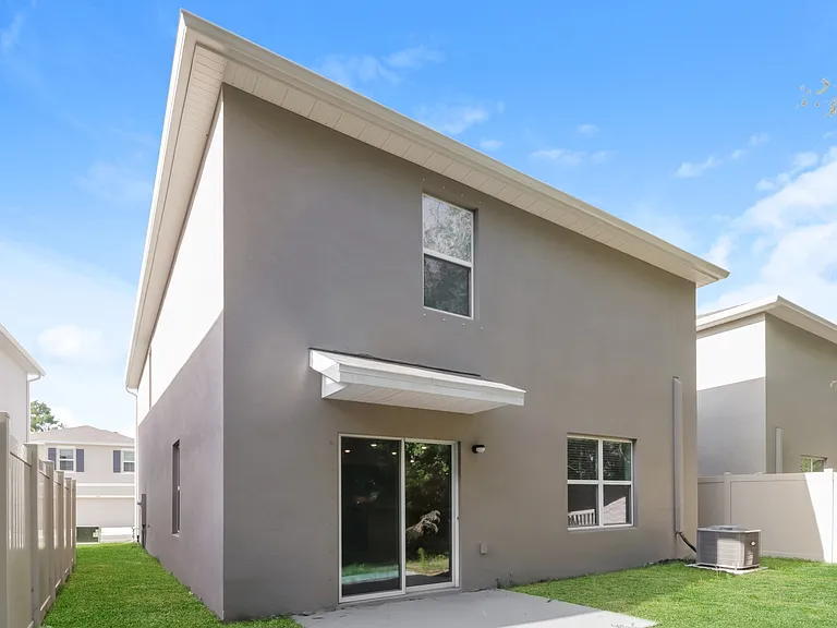 7561 Cypress Walk Dr — Photo 15