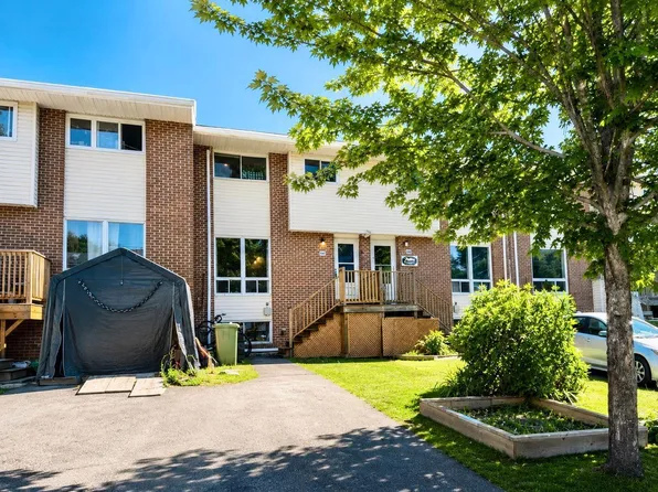 541 Arklow Dr, Halifax, NS B2W 4Z5