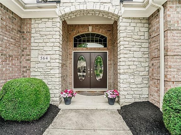 4th image of 564 Riverwood Dr