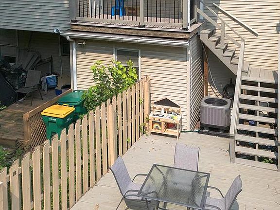3rd image of 6250 Haydon Ct