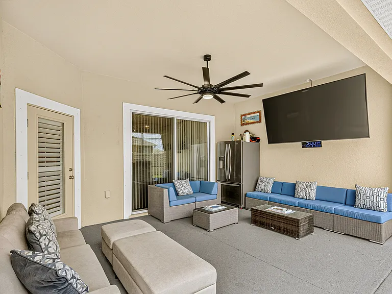 6691 Cameo Dr — Photo 3