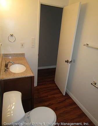 3rd image of 4769 32nd St APT B