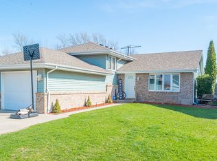 527 Elizabeth Dr, Coal City, IL 60416