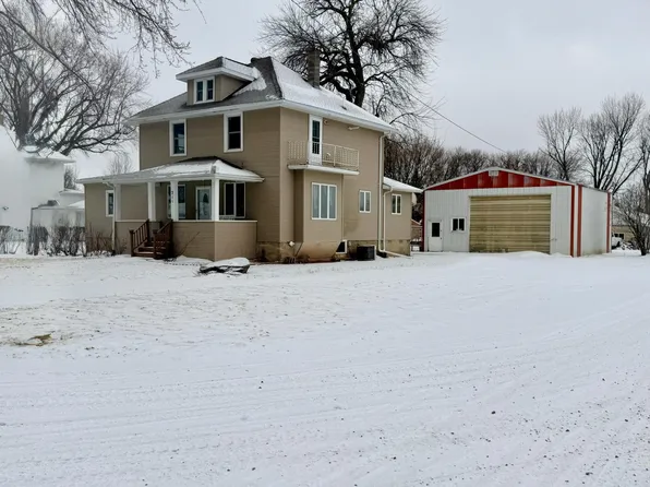 211 N Grove St, Okabena, MN 56161