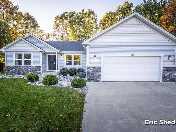 3rd image of 320 Caravan Dr