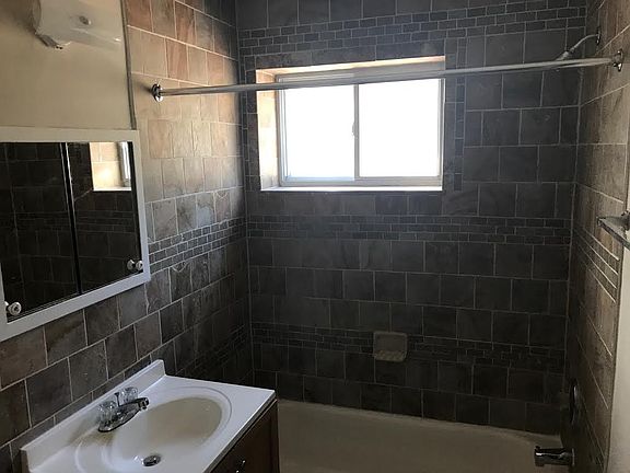 2nd image of 3638 W. 117th St.