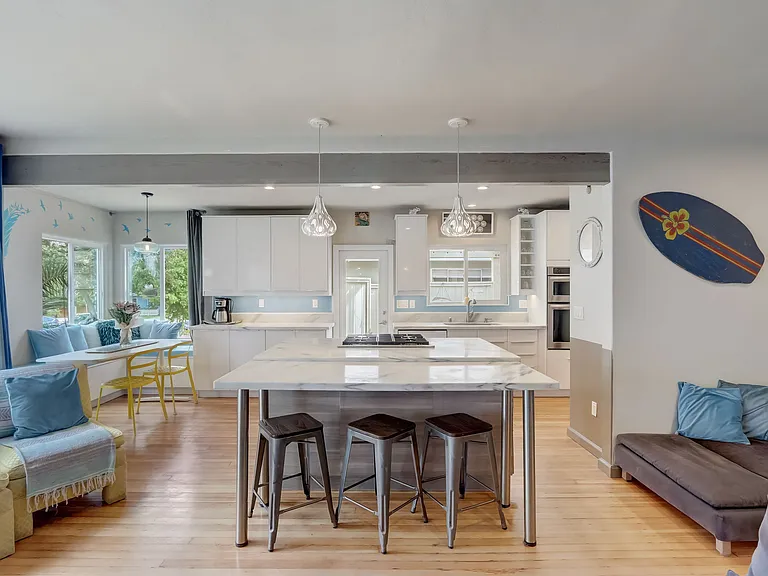 4020 Sequoia St #4020 — Photo 80