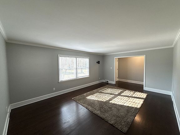 2nd image of 1045 Dooley Dr