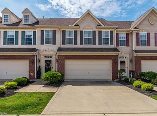 960 Tradewinds Cv, Painesville, OH 44077