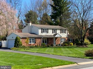 4 Woodmont Ln, Malvern, PA 19355