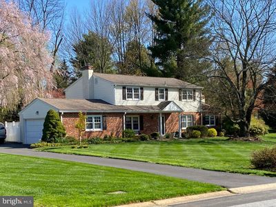 4 Woodmont Ln, Malvern, PA, 19355