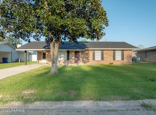 806 Shannon Dr, Jennings, LA 70546