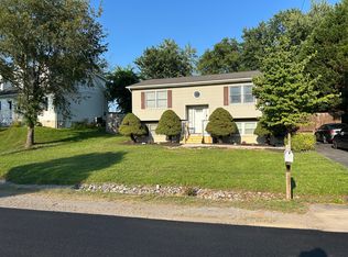 126 Pioneers Rd, Winchester, VA 22602