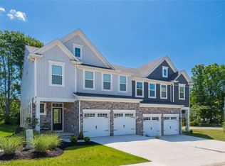 9235 Ledge View Ter, Broadview Heights, OH 44147