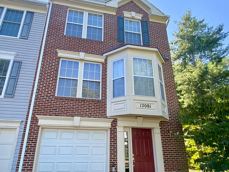 12081 Country Mill Dr — Photo 1