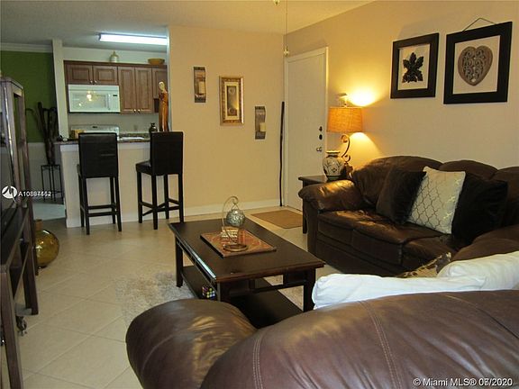 4th image of 10701 Cleary Blvd APT 206
