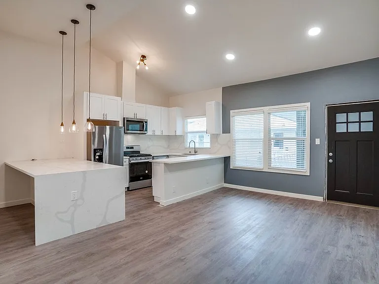 115 N Eastwood Ave — Photo 21