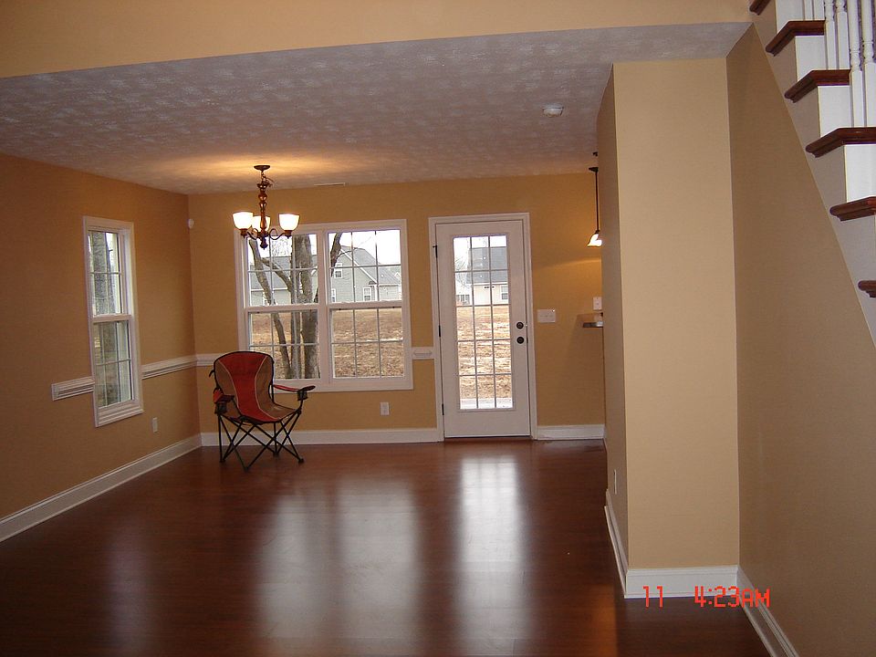 1st image of 133 Ashcroft Ct