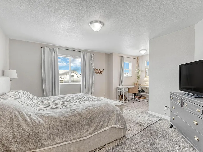 10447 Kalama Dr — Photo 16