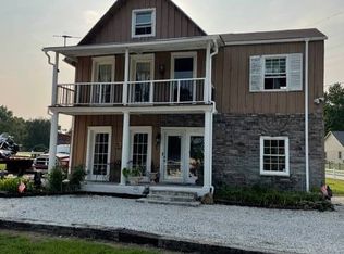 615 N Carroll St, Naples, IL 62665